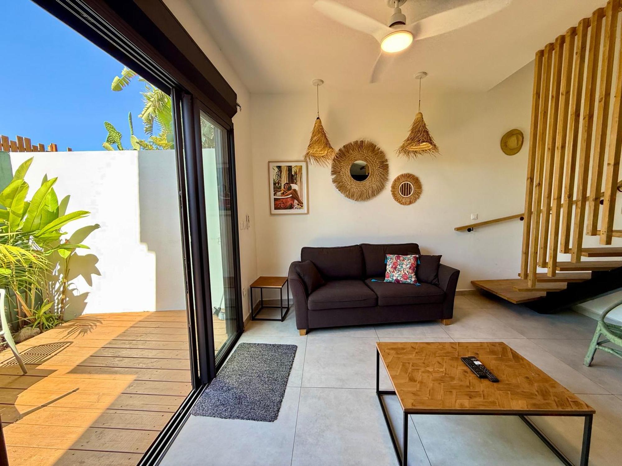 Aloes - Villa Salba. Panoramic View. L'Etang-Sale Экстерьер фото
